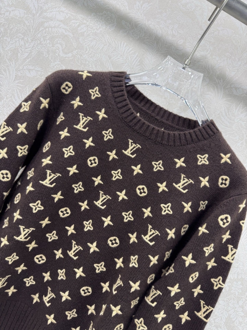 l0vis Vvtt0n sweaters